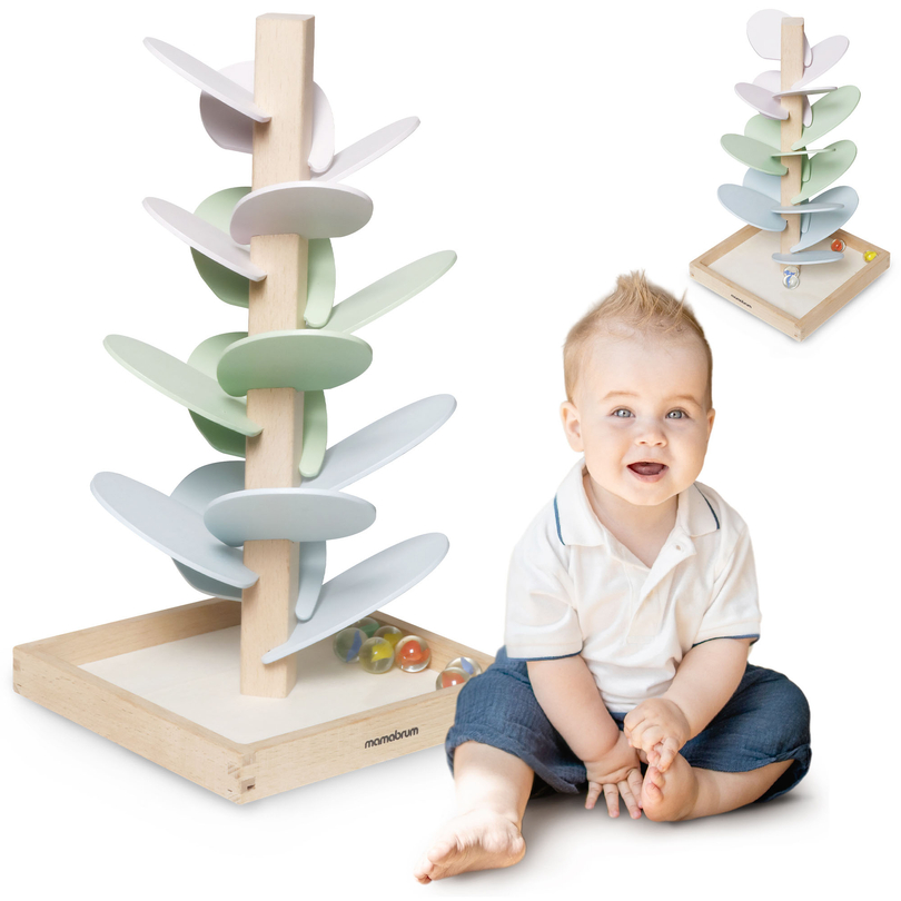 Dřevěný kulodrom - ozvučený strom s kuličkami